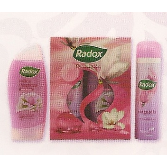 Radox Milk & Magnolie sprchový gel 250 ml + deodorant sprej 150 ml, kosmetická sada